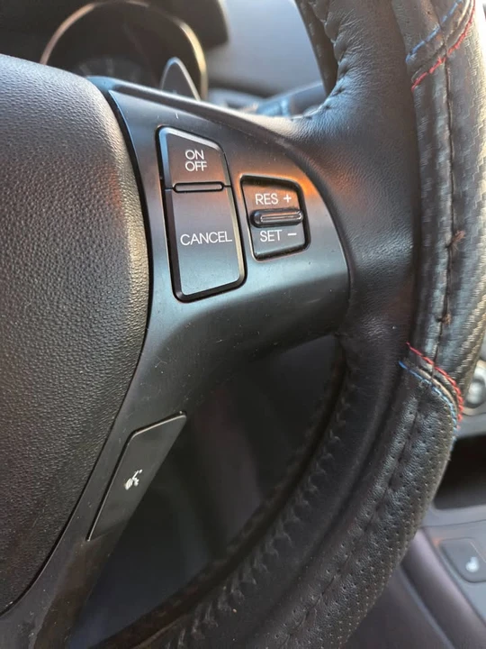 2011 Hyundai Genesis - Image 17 of 20