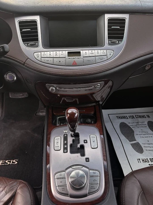 2011 Hyundai Genesis - Image 11 of 12