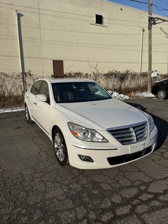 2011 Hyundai Genesis - Image 20 of 20