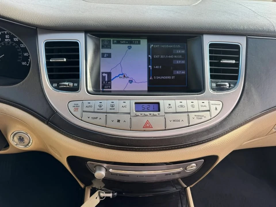2011 Hyundai Genesis - Image 15 of 20