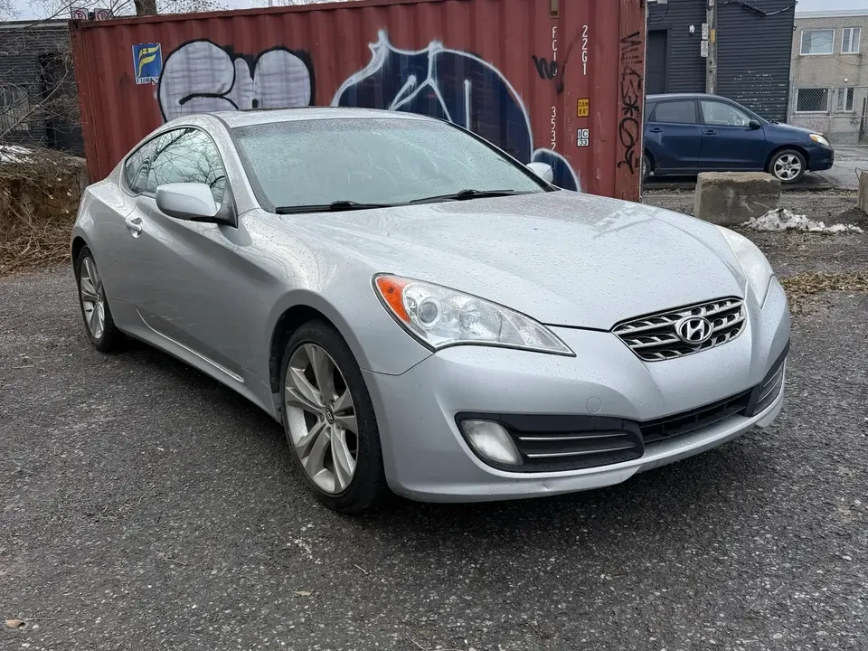 2011 Hyundai Genesis Coupe - Image 3 of 17
