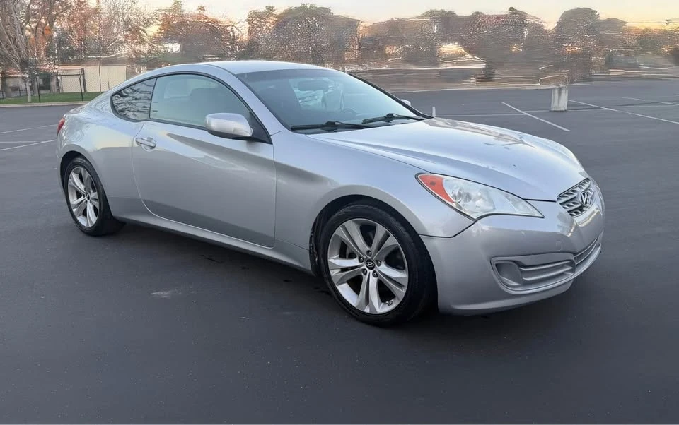 2011 Hyundai Genesis Coupe - Image 13 of 13