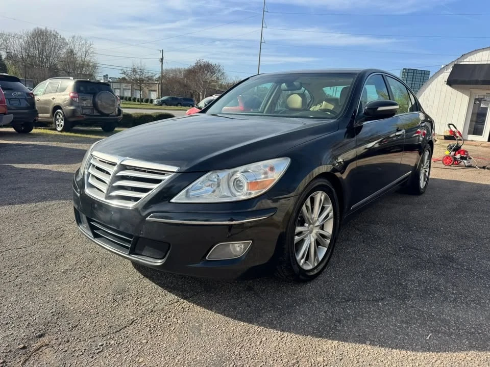 2011 Hyundai Genesis - Image 7 of 20