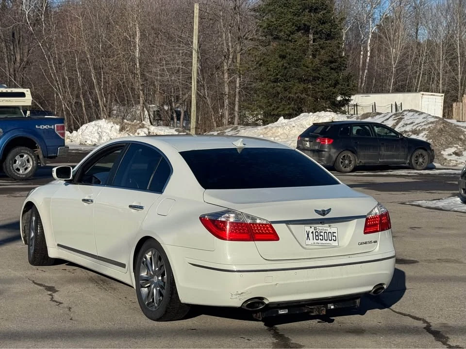 2011 Hyundai Genesis - Image 7 of 19