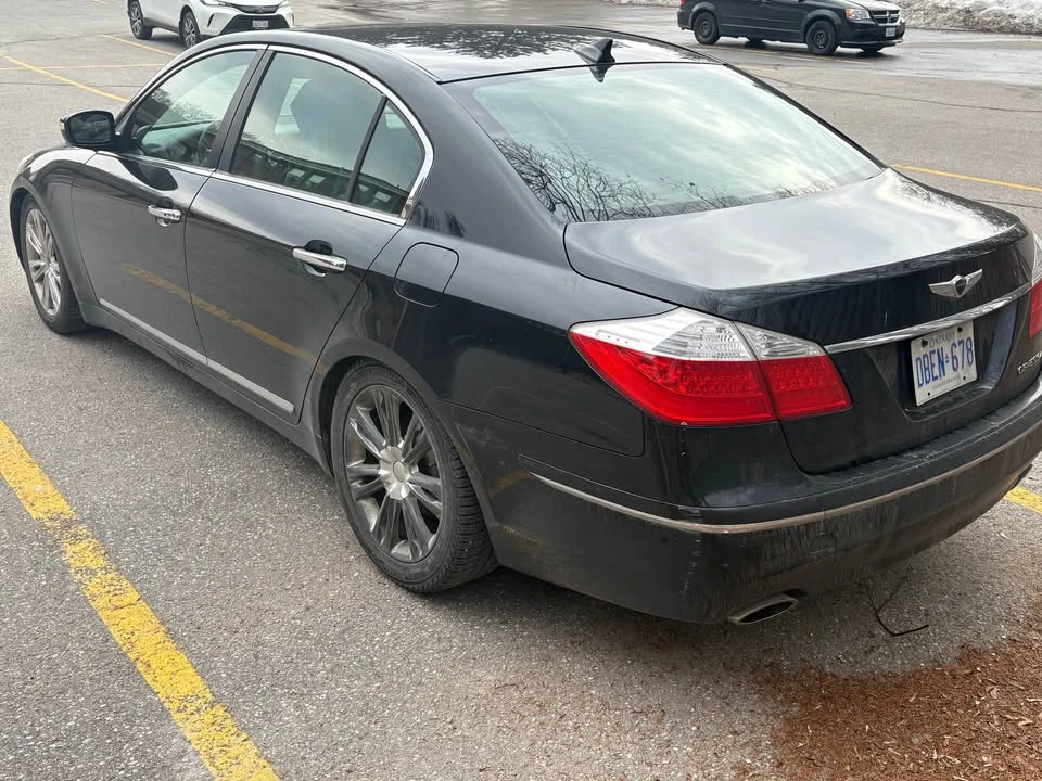 2011 Hyundai Genesis - Image 4 of 7