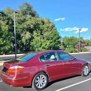2011 Hyundai Genesis Sedan
