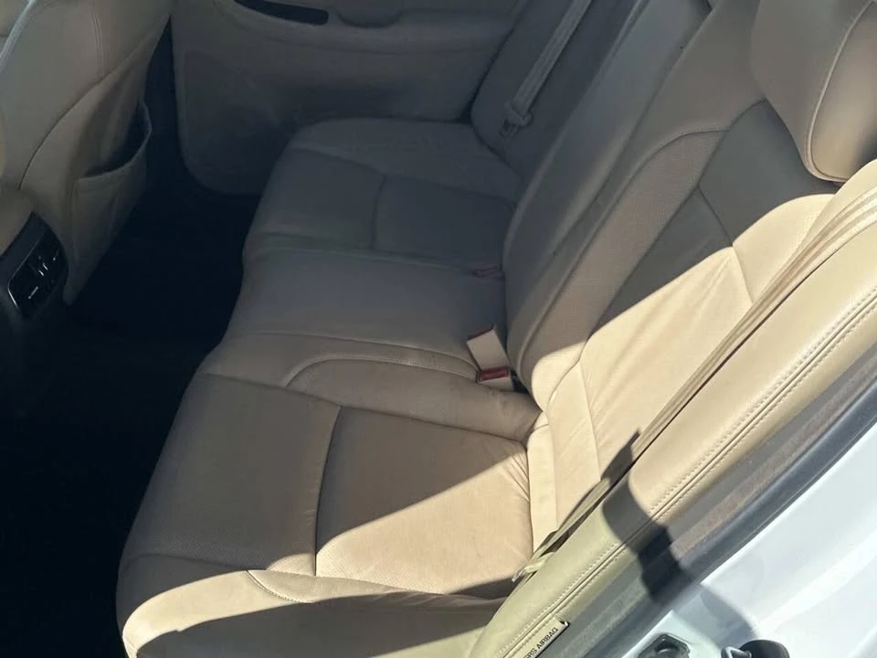 2011 Hyundai Genesis - Image 15 of 20