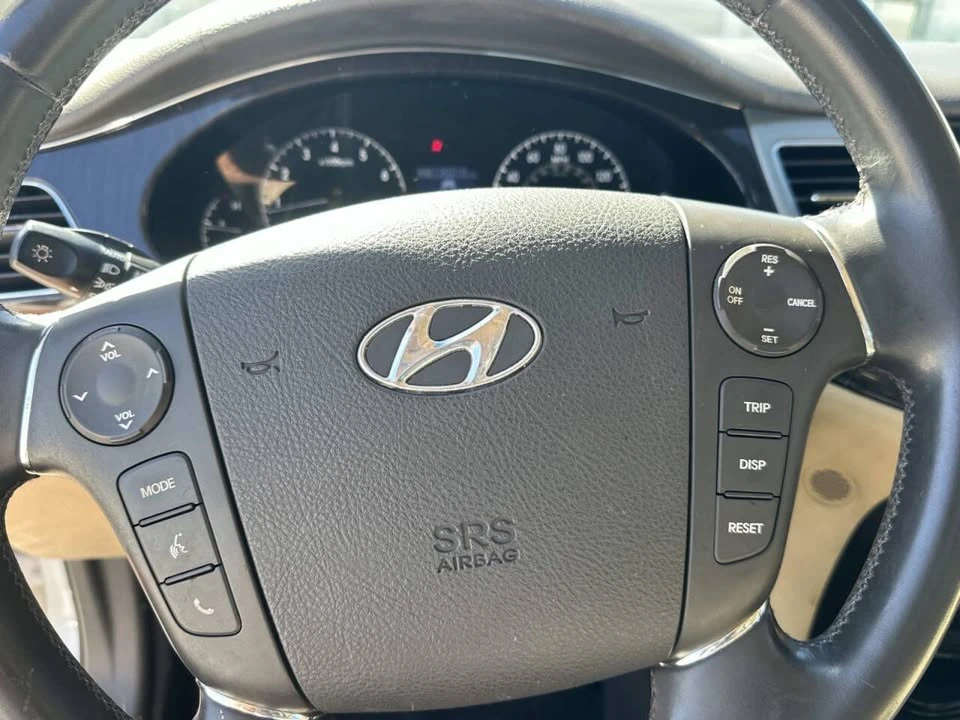 2011 Hyundai Genesis - Image 20 of 20