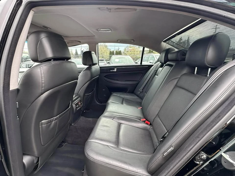 2011 Hyundai Genesis - Image 8 of 9