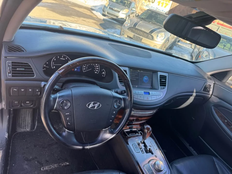 2011 Hyundai Genesis - Image 15 of 19