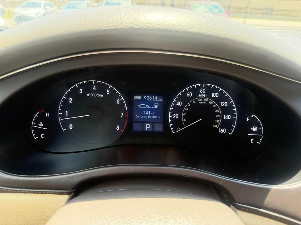 2011 Hyundai Genesis - Image 16 of 16