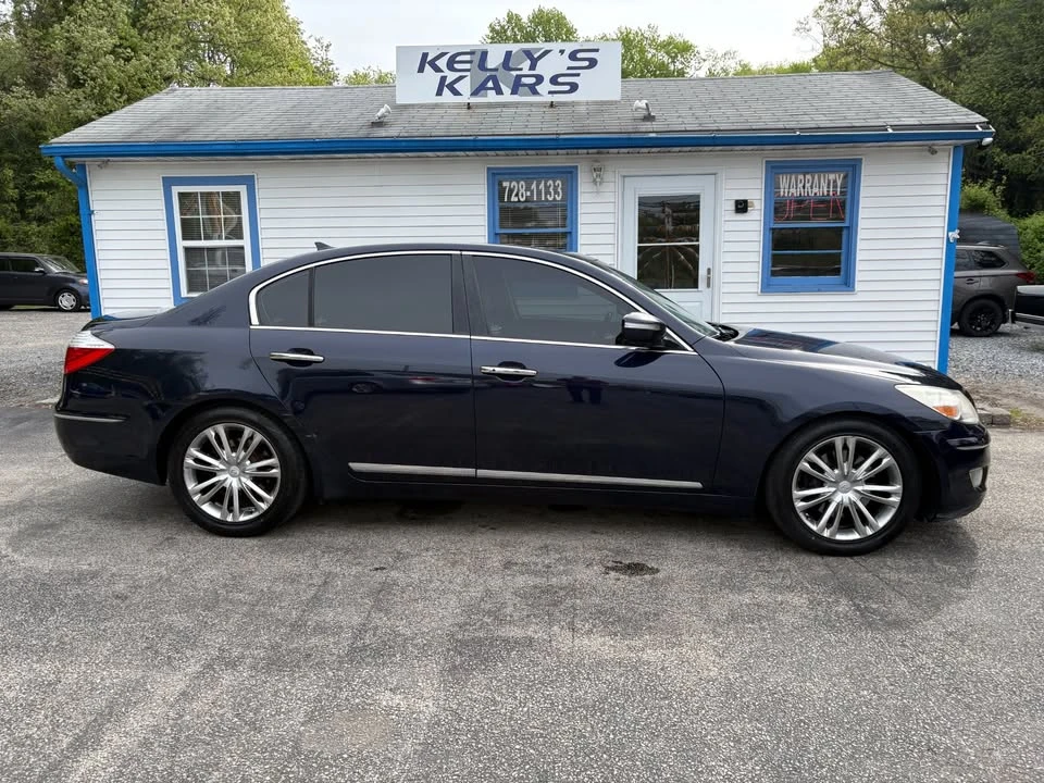 2011 Hyundai Genesis - Image 2 of 20