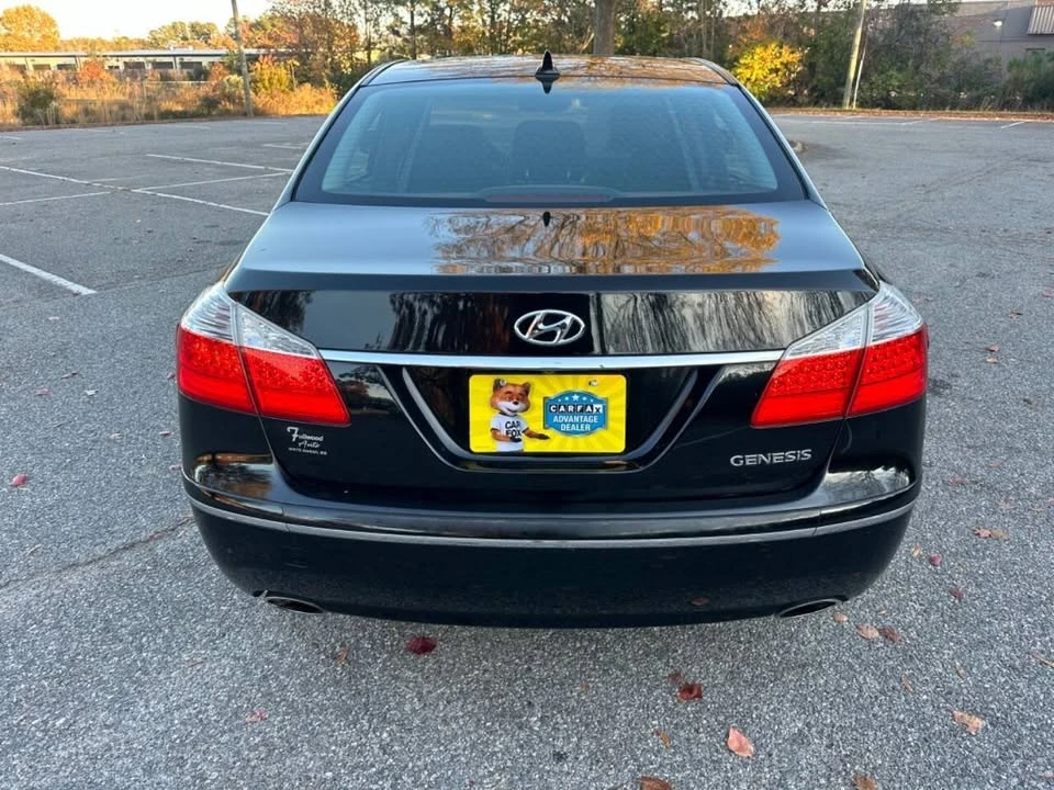 2011 Hyundai Genesis - Image 5 of 20