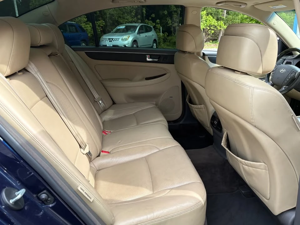 2011 Hyundai Genesis - Image 20 of 20