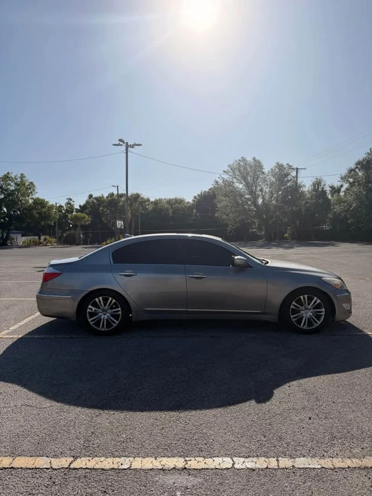 2011 Hyundai Genesis - Image 4 of 12