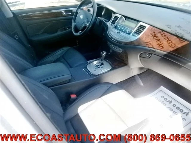 2011 Hyundai Genesis - Image 5 of 7