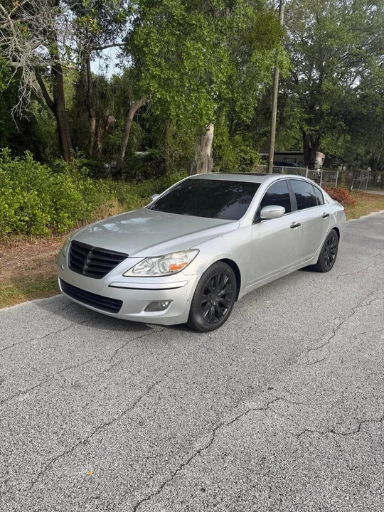 2011 Hyundai Genesis - Image 2 of 8