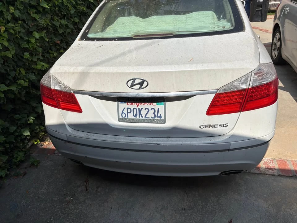 2011 Hyundai Genesis - Image 3 of 7