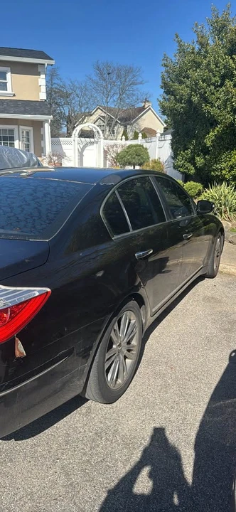 2011 Hyundai Genesis - Image 7 of 9