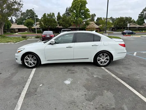 2011 Hyundai Genesis