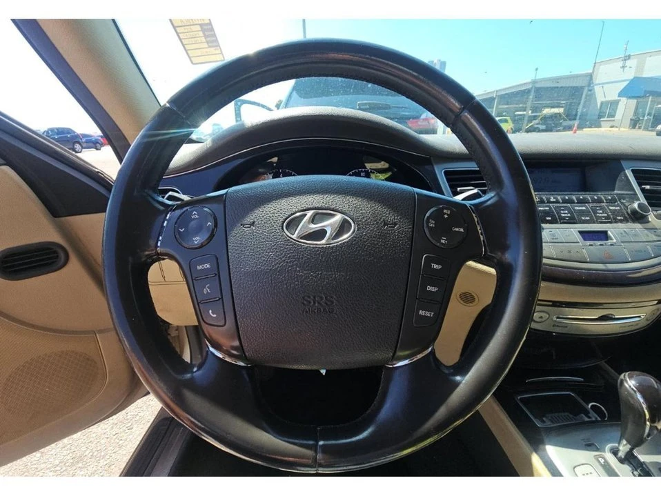2011 Hyundai Genesis - Image 12 of 17
