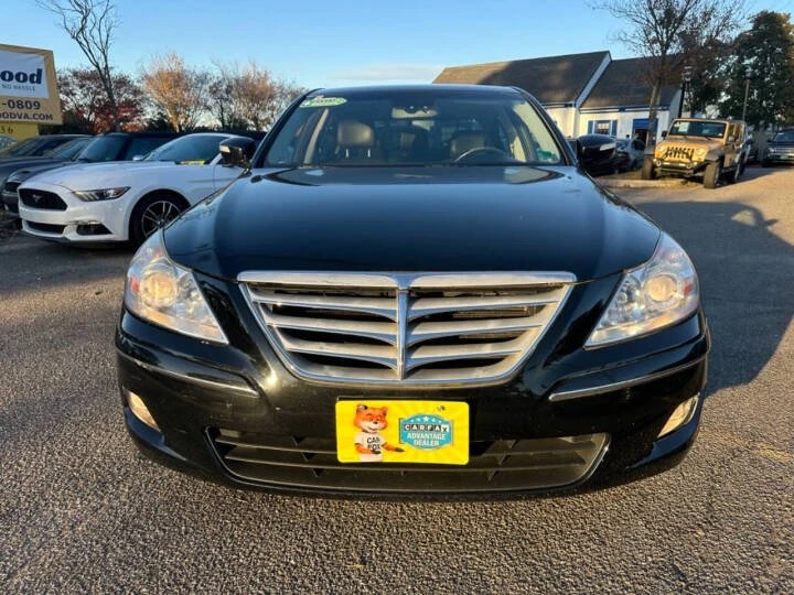 2011 Hyundai Genesis - Image 2 of 20