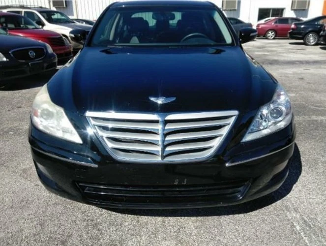 2011 Hyundai Genesis - Image 5 of 8