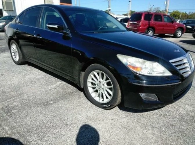 2011 Hyundai Genesis - Image 2 of 8