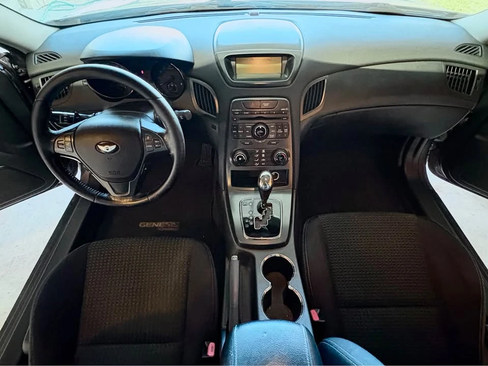 2011 Hyundai Genesis - Image 4 of 15