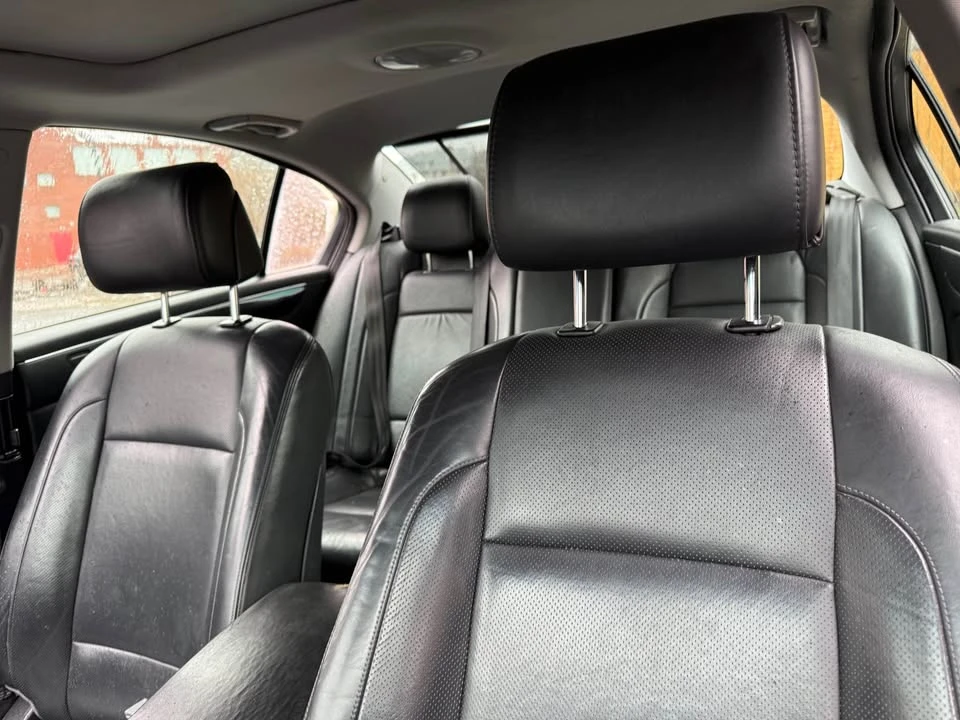 2011 Hyundai Genesis - Image 16 of 16