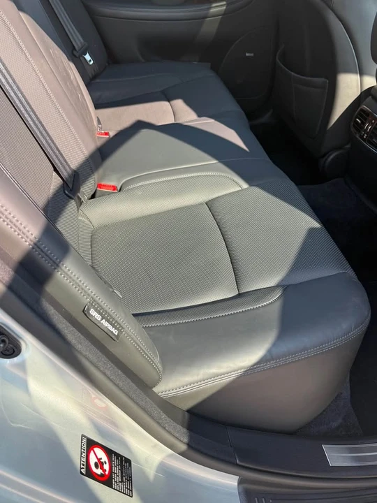 2011 Hyundai Genesis - Image 7 of 16