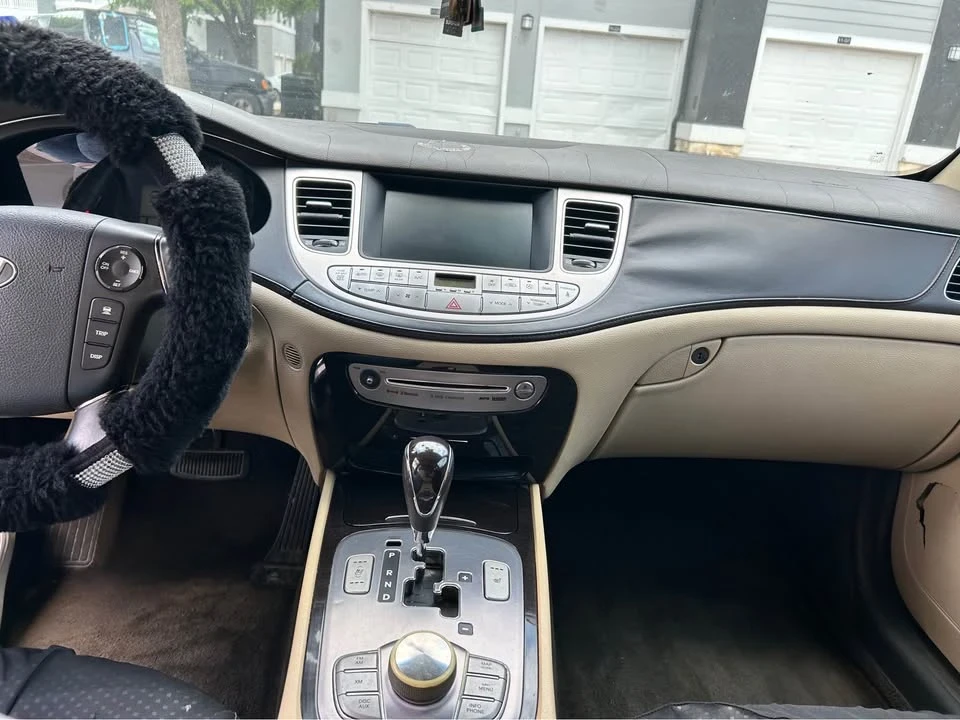 2011 Hyundai Genesis - Image 3 of 20