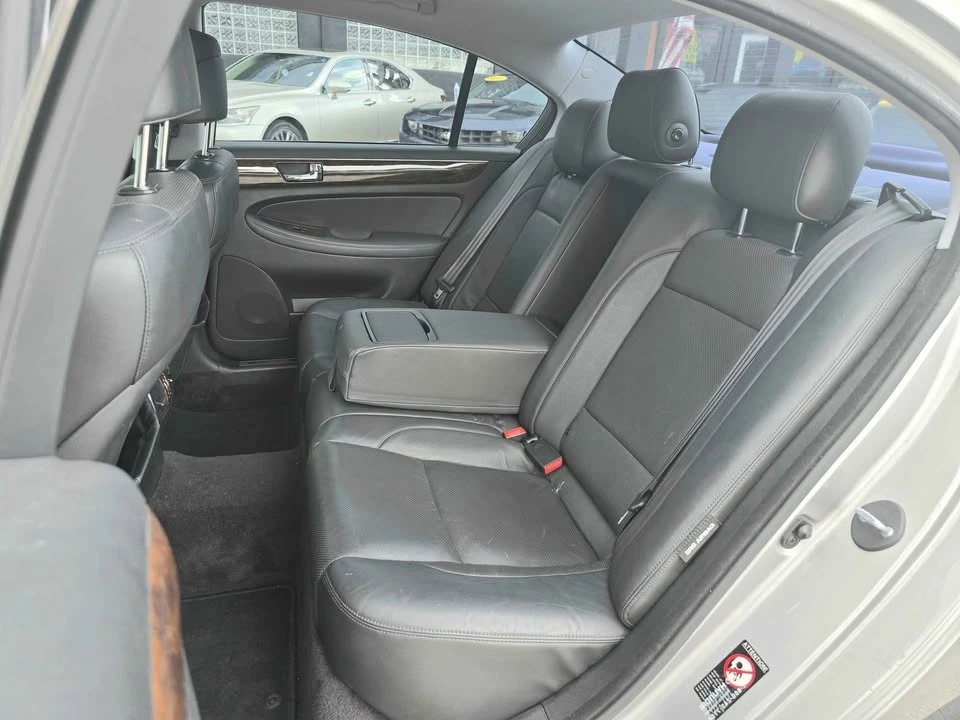 2011 Hyundai Genesis - Image 20 of 20