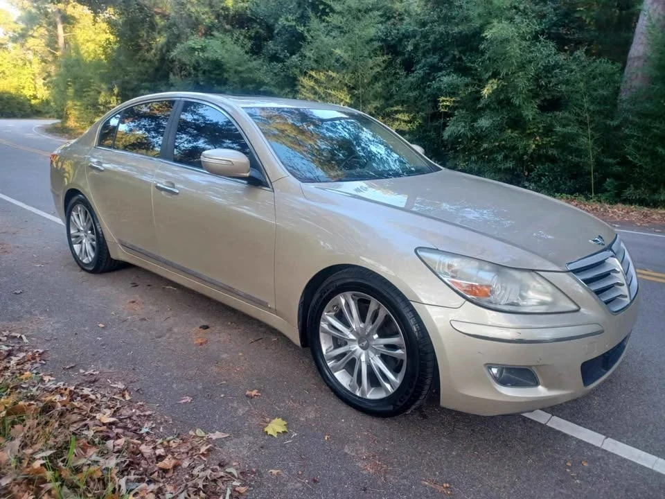 2011 Hyundai Genesis - Image 2 of 14
