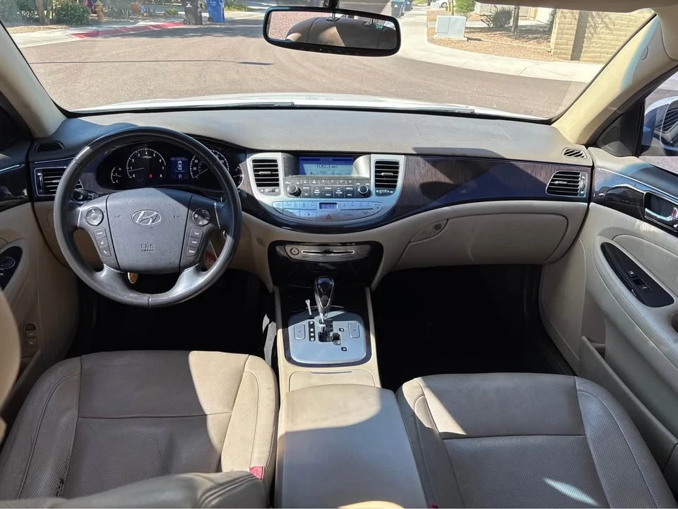 2011 Hyundai Genesis - Image 10 of 10