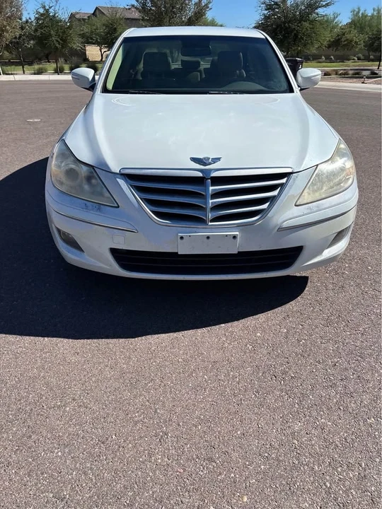 2011 Hyundai Genesis - Image 6 of 9