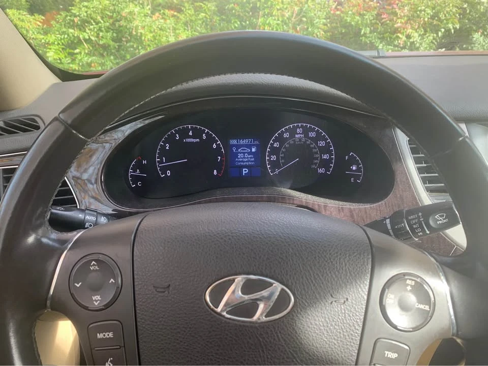 2011 Hyundai Genesis - Image 6 of 7