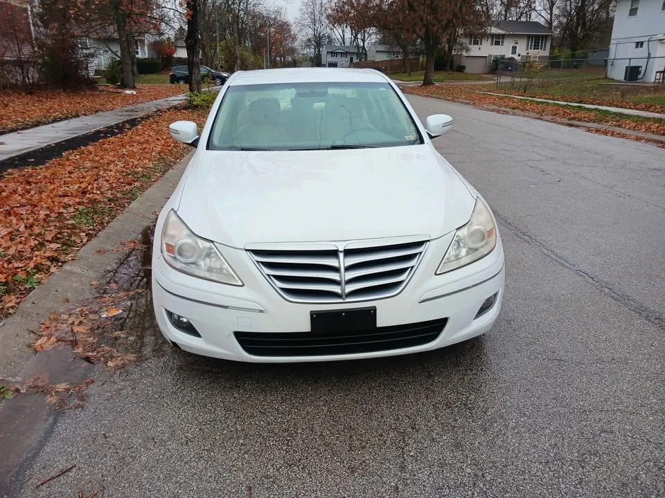 2011 Hyundai Genesis - Image 19 of 19