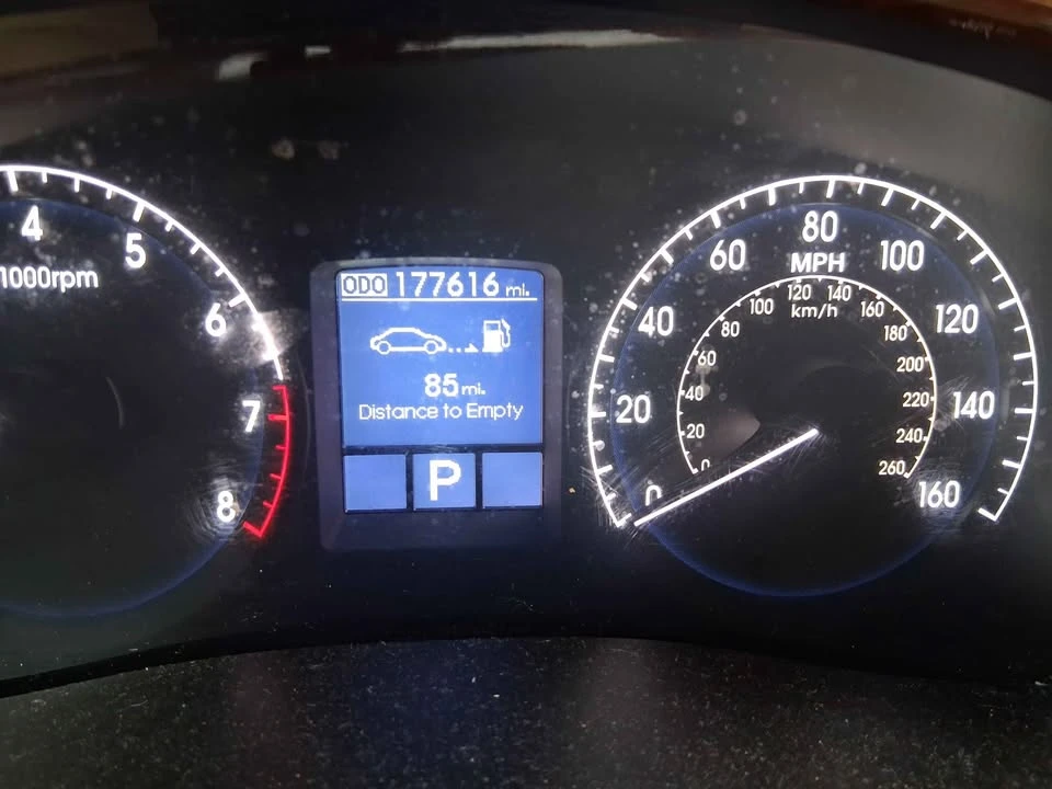 2011 Hyundai Genesis - Image 7 of 8