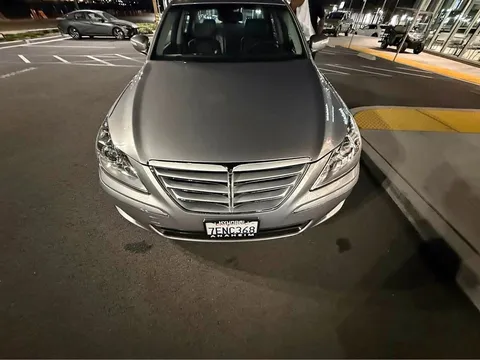 2011 Hyundai Genesis 3.8 Sedan