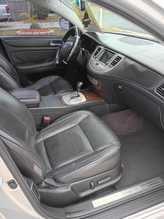 2011 Hyundai Genesis - Image 3 of 6