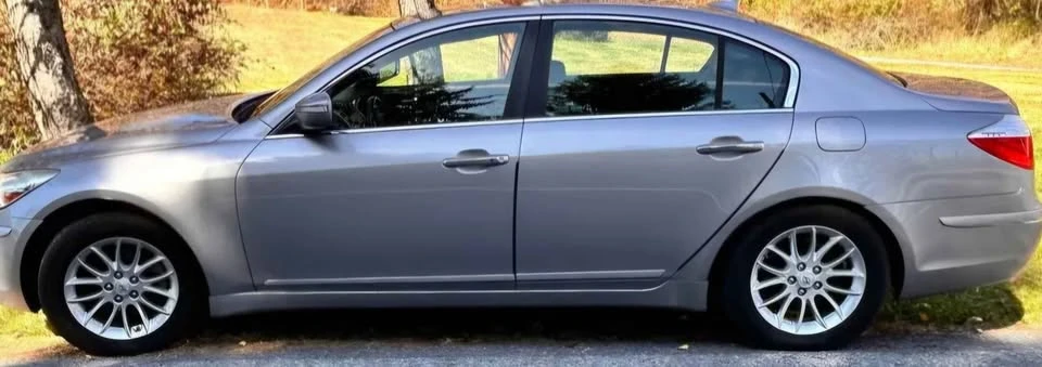 2011 Hyundai Genesis - Image 3 of 9