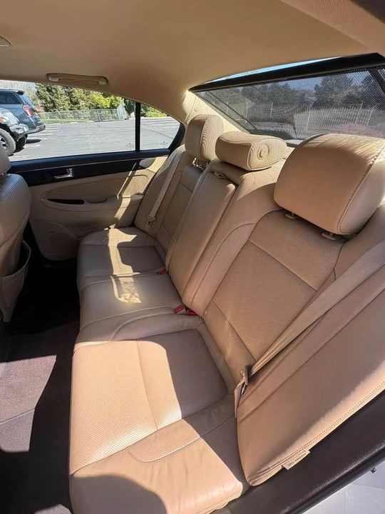2011 Hyundai Genesis - Image 12 of 15