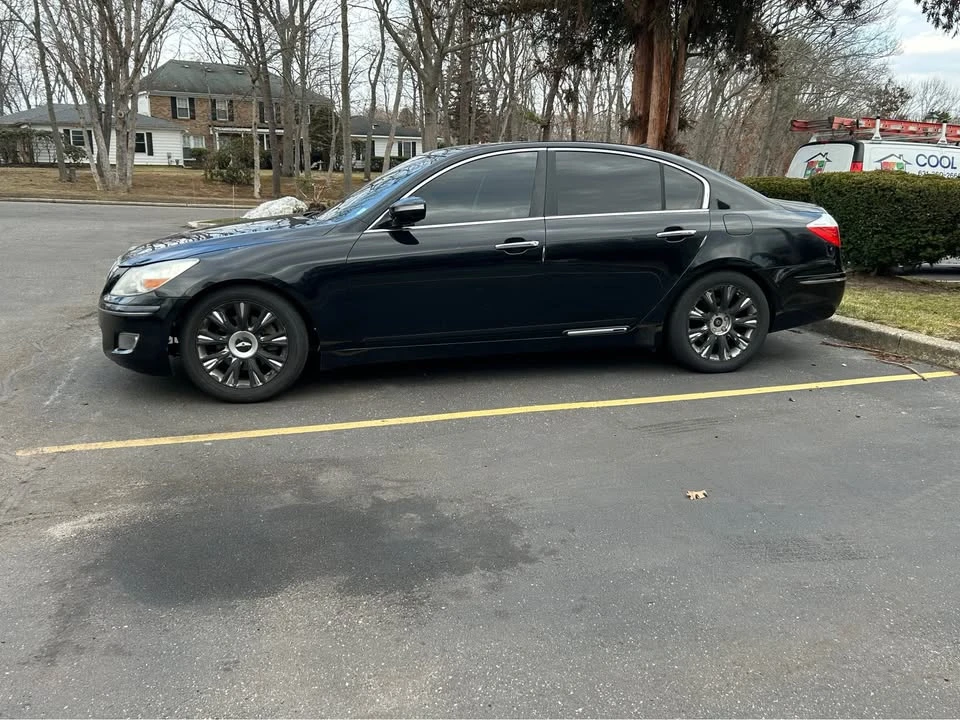 2011 Hyundai Genesis - Image 4 of 17