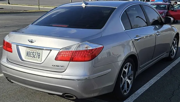 2011 Hyundai Genesis 3.8 Sedan