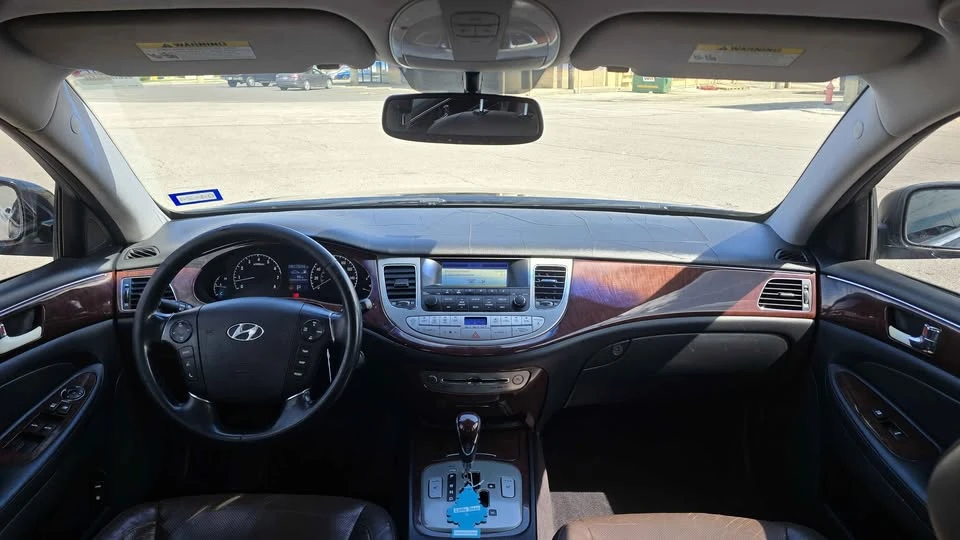2011 Hyundai Genesis - Image 12 of 15