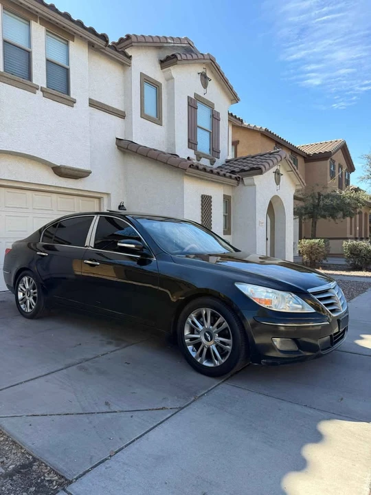 2011 Hyundai Genesis - Image 7 of 20