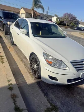 2011 Hyundai Genesis 3.8 Sedan