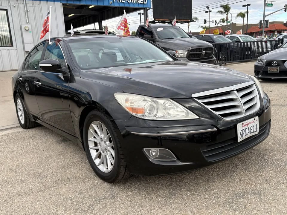 2011 Hyundai Genesis - Image 4 of 16