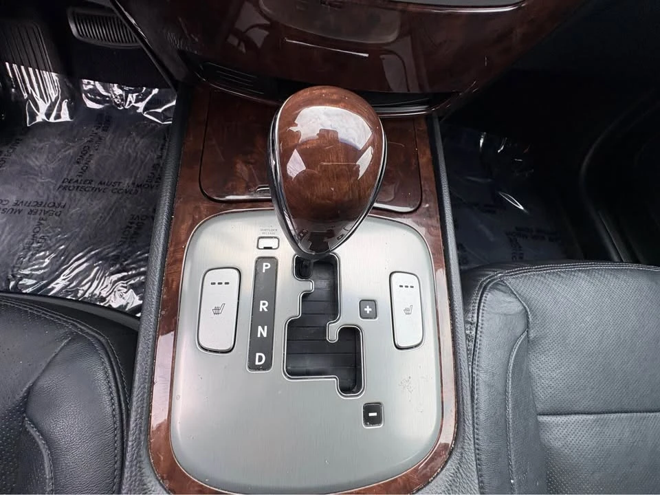 2011 Hyundai Genesis - Image 16 of 18